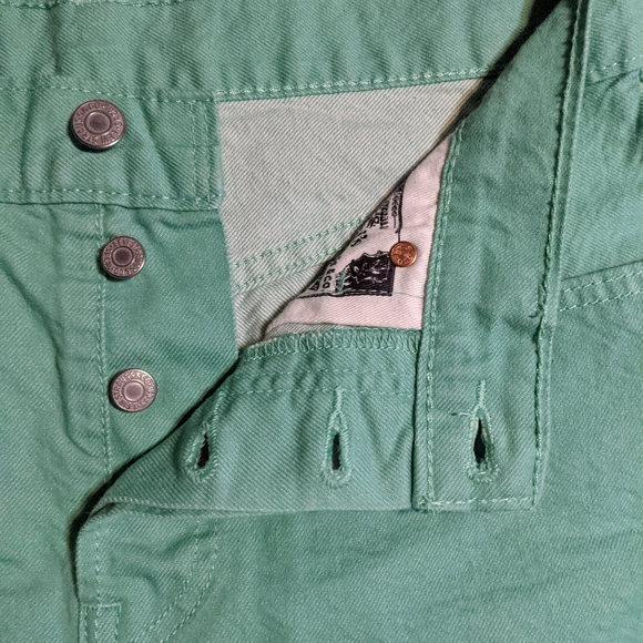 Green Levi's Jean Shorts - Mid-Rise - Picture 2 of 6